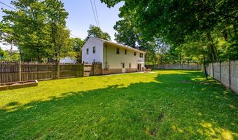 2 Melissa Ct, Albany, NY 12205