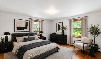 105 Fairfield Dr, North Kingstown, RI 02852