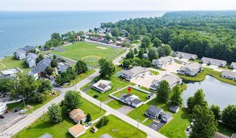 2716 Russell Rd, Ashtabula, OH 44004