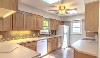 232 Greenway Rd, Arkansas City, KS 67005