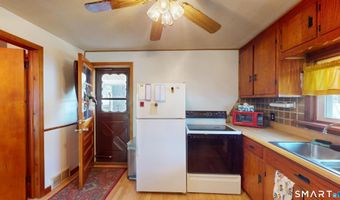 137 Brook St, Bristol, CT 06010