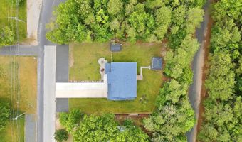 555 Egenolf Pl, Bayville, NJ 08721