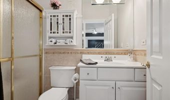 925 N River Rd, Algonquin, IL 60102