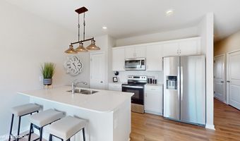 3401 Dreusicke Dr, Coralville, IA 52241