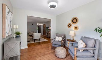 880 Whitney Dr, Apple Valley, MN 55124