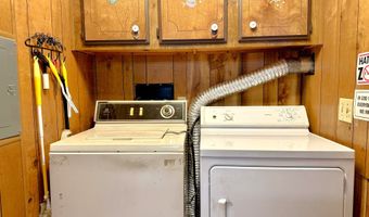 1029 FIFIELD St, Brookings, OR 97415