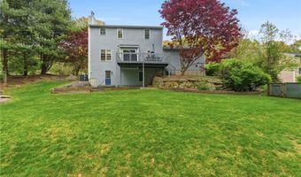 130 Village Hill Ln, North Kingstown, RI 02852