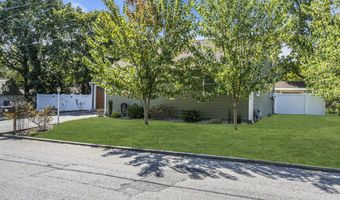 65 Shell St, Beachwood, NJ 08722