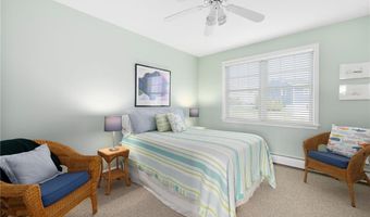 18 STARFISH Dr, Narragansett, RI 02882