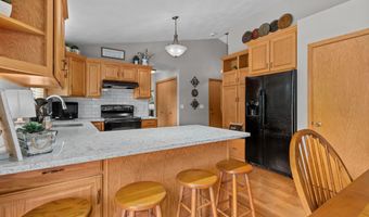 W5982 STRAWFLOWER Drive, Appleton, WI 54915