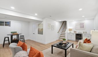 4908 WOODLAND Way, Annandale, VA 22003
