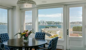 19 Defenders Row 19, Newport, RI 02840
