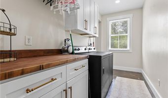 1100 Foxtrap Rd, Axis, AL 36505