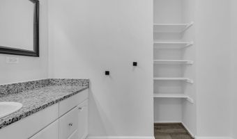 1225 MARTHA CUSTIS Dr 914, Alexandria, VA 22302