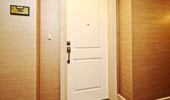 2305 EDGEWATER Dr 1604, Orlando, FL 32804