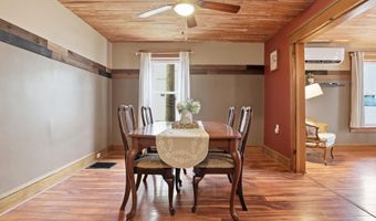 103 W KING St, Abbottstown, PA 17301