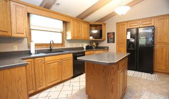 12907 Prairiewood Dr, Aberdeen, SD 57401