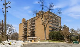 2030 N ADAMS St 911, Arlington, VA 22201