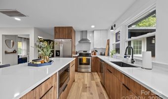 1927 Kilborne Dr, Charlotte, NC 28205