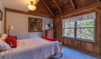 29 Dashney Rd, Burke, VT 05832