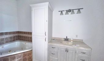 421 N 9th Ave, Teague, TX 75860