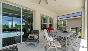 7631 PARADISO Dr, Apollo Beach, FL 33572