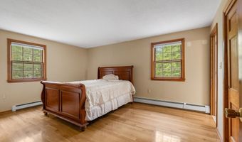 11 Farrwood Dr, Andover, MA 01810