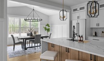 450 Carrs Pond Rd, East Greenwich, RI 02818