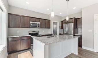 2634 3rd Ave SW, Altoona, IA 50009