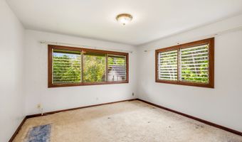5201 PUUWAI Rd, Kalaheo, HI 96741
