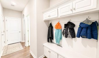 315 New Harvest Ln, Boiling Springs, SC 29316