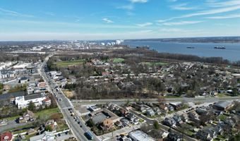 8 COMMONWEALTH Ave, Claymont, DE 19703