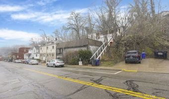 72 W Un, Athens, OH 45701