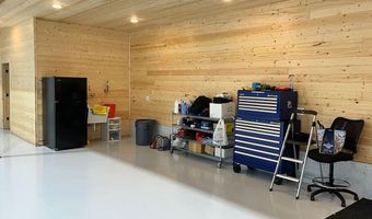 19 AIRPORT Rd, Afton, WY 83110