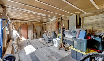 992 Pequawket Trl, Baldwin, ME 04091