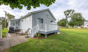366 Maple Ave, Old Saybrook, CT 06475