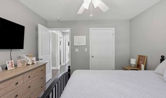 424 Granite Cir, Albertville, AL 35950