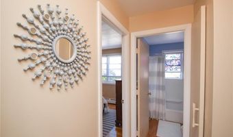 70 Carroll Ave 509, Newport, RI 02840