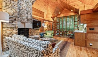 749 Stillmont Cir, Cashiers, NC 28717