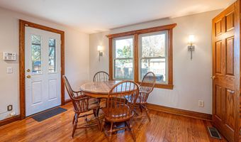 975 Wolf Hill Rd, Cheshire, CT 06410