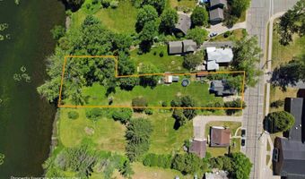 338 N Main St, Amherst, WI 54406