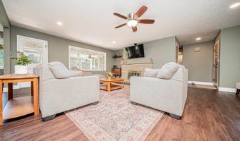 111 Moyne Dr, Abilene, KS 67410