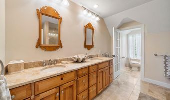 50 0 Indian Trl, Barnstable, MA 02630