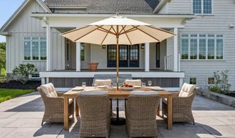 1 Cobtail Way, Bedford, NH 03110