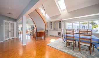 152 Crompton Ave 12, East Greenwich, RI 02818