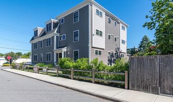 20 E Bowery St 1A, Newport, RI 02840