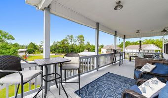 4039 Bonita St, Bay St. Louis, MS 39520