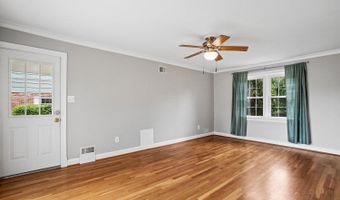 8352 ORANGE Ct, Alexandria, VA 22309