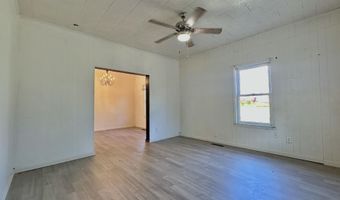 410 E Taylor Ave, Arkansas City, KS 67005