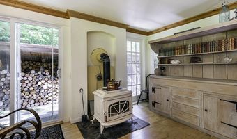 1800 Neil Creek Rd, Ashland, OR 97520